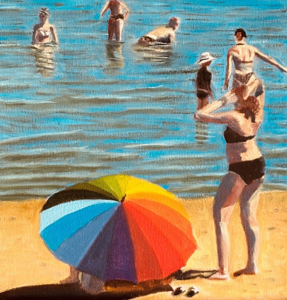 Parasol en zwemmende mensen op Sanur Beach door Laura Baten